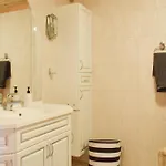 Semesterbostad 4 Bedroom In *