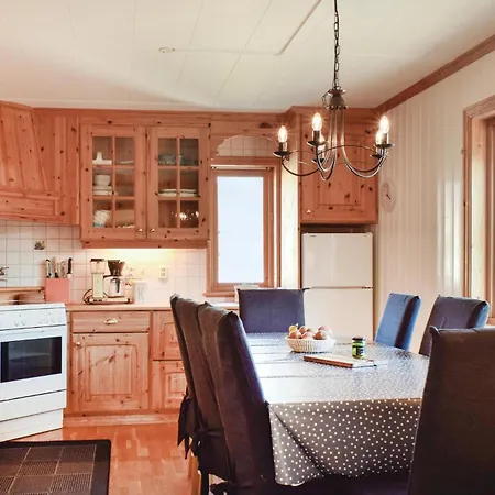 Holiday home Awesome Home In Hervik With House Sea View