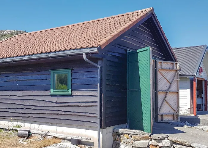 4 Bedroom Gorgeous In Casa vacanze